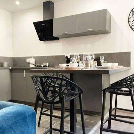 Cocon De Charline - Charme Et Elegance Dans Le Centre Apartment มงโตบ็อง ภายนอก รูปภาพ
