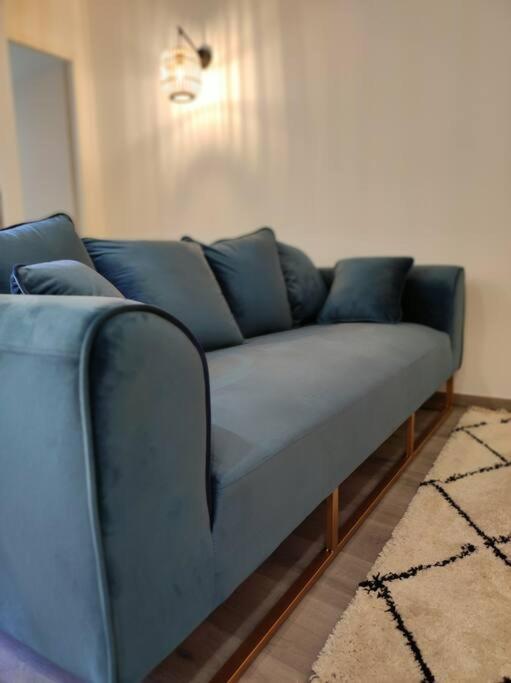 Cocon De Charline - Charme Et Elegance Dans Le Centre Apartment มงโตบ็อง ภายนอก รูปภาพ